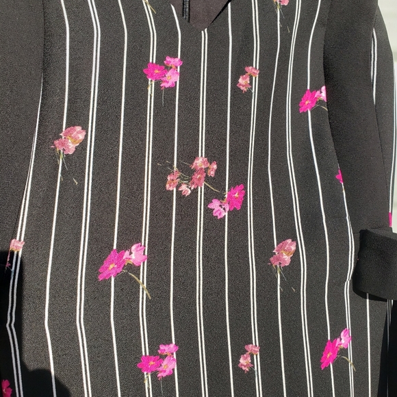 CeCe black pink floral confetti striped shift dres - Picture 7 of 8